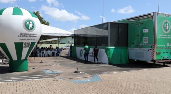 Carreta dos Direitos da DPE-RR estaciona no Nova Canaã com serviços gratuitos