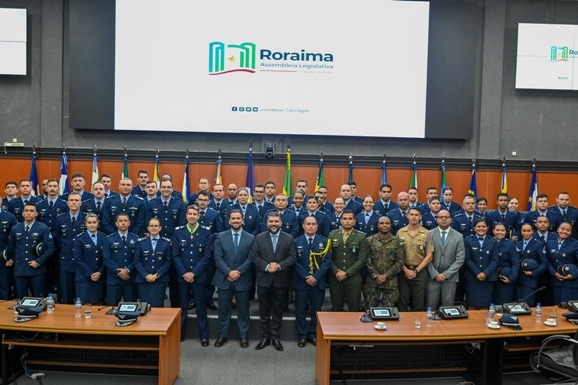 ALERR realiza sessão especial em homenagem à Base Aérea de Boa Vista e militares