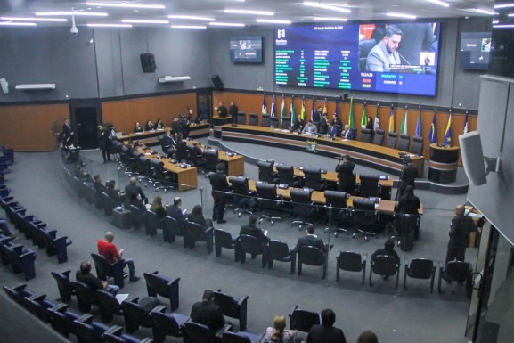 ALERR aprova moções de aplausos e pesar em reconhecimento a serviços prestados à sociedade