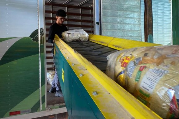 Operação atinge 200 mil cestas distribuídas em apoio ao povo Yanomami em Roraima