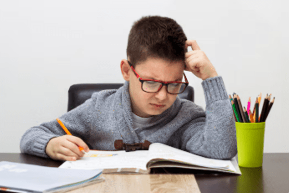 Dislexia: especialista alerta para as graves consequências da falta de acompanhamento adequado para crianças com o transtorno