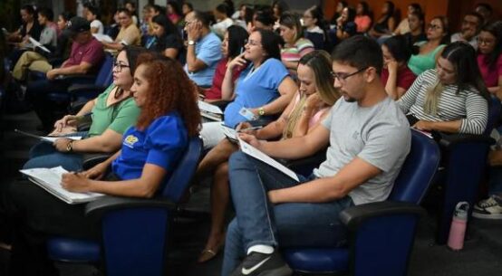 Escolegis promove aulão gratuito para mais de 360 candidatos ao concurso da saúde de Boa Vista