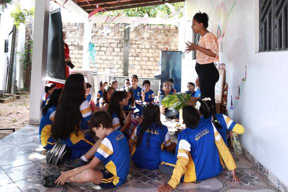 Estudantes realizam visitas à Ocupação “Travessia”
