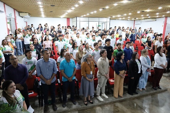 Abertura do 13º Forint destaca integração institucional, arte e participação especial