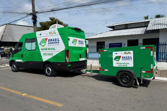 Pacaraima recebe odontomóvel viabilizado pelo deputado Zé Haroldo Cathedral