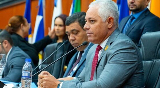 ALERR aprova mudança na lei sobre remuneração de conselhos do governo estadual