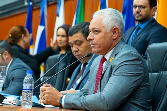 ALERR aprova mudança na lei sobre remuneração de conselhos do governo estadual