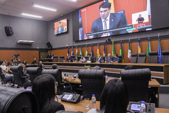 Pleito 2026: juiz eleitoral ministra palestra na ALERR e esclarece dúvidas sobre condutas vedadas durante eleições