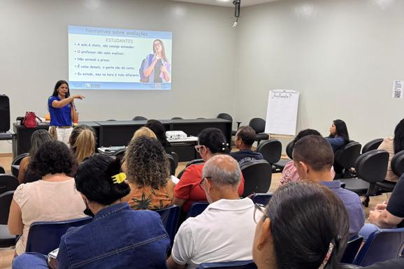 Formação continuada: Seed encerra ciclo de encontros com coordenadores pedagógicos da rede estadual