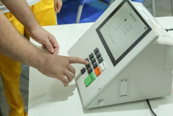 Atualização: ALERR promove capacitação sobre condutas vedadas nas Eleições 2026