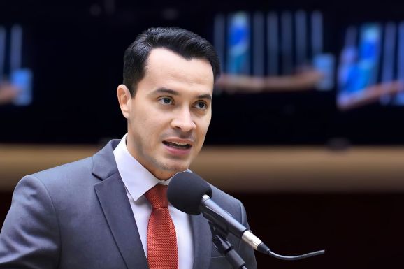 Câmara aprova três propostas de Zé Haroldo Cathedral que ampliam acessibilidade digital, inclusão e apoio aos cuidadores