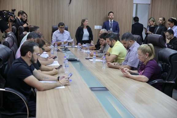 Deputados aprovam matérias que concedem comendas e instituem data comemorativa em Roraima