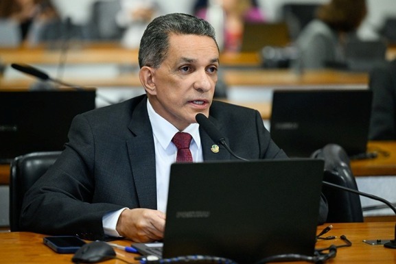 Criação do Programa Rios Livres da Amazônia avança na CMA