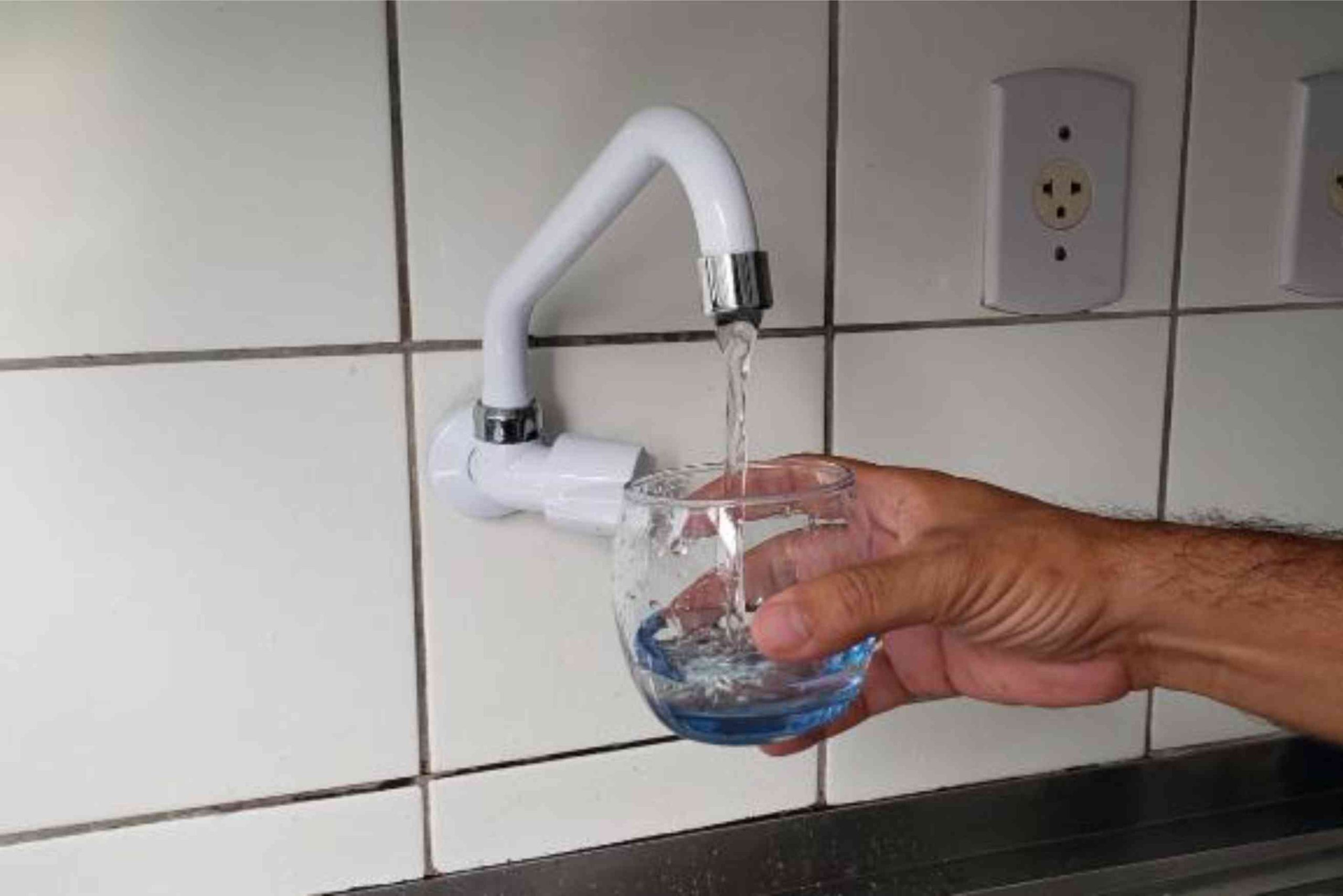 Oscilação de energia afeta abastecimento de água em 20 bairros da Capital