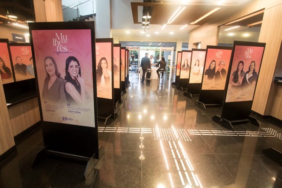 Exposição homenageia servidoras e parlamentares da Assembleia Legislativa