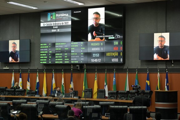 Renan afirma que Parlamento Amazônico é palco para discutir crise migratória