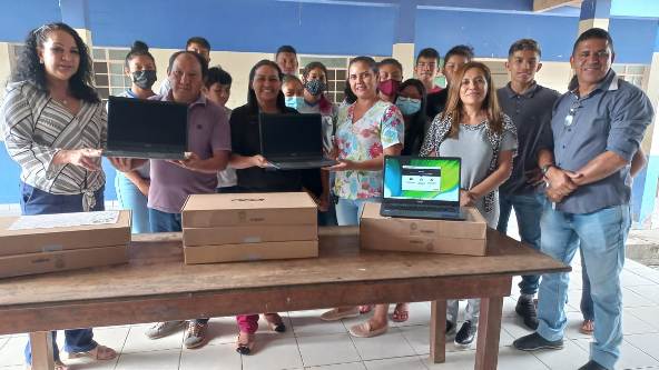 Governo de Roraima inicia entrega de notebooks para escolas do interior e comunidades indígenas