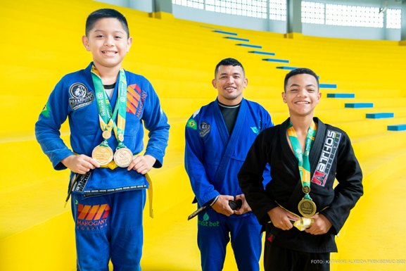 Atletas da Vila Olímpica são destaques em campeonato brasileiro de Jiu-Jitsu