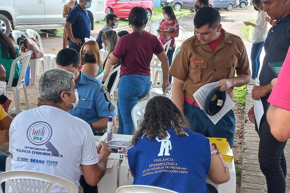 Servidores da Educação têm dia de vacinação e testagem para Covid-19