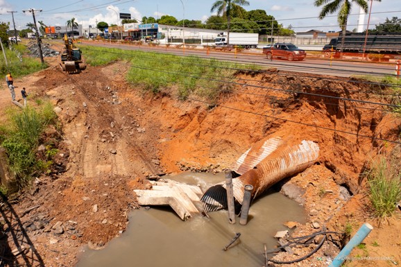 Prefeitura de Boa Vista inicia obra emergencial em trecho urbano da BR-174