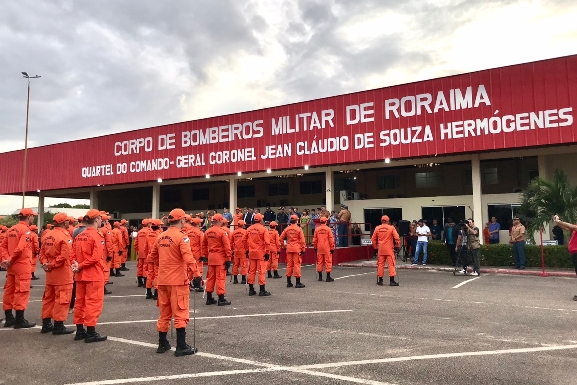 Corpo de Bombeiros realiza formatura alusiva ao aniversário de emancipação com promoção de 59 militares