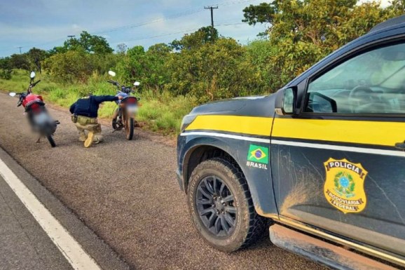 Operação Tiradentes: PRF em Roraima apreende madeira irregular, munições e 1,8 tonelada de harina pan