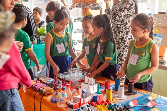 Apresentações de projetos de pesquisa e inovação marcam encerramento da 1ª etapa da Feira de Iniciação Científica