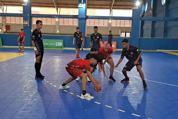 JEBs: time da Fametro vence equipe do Acre e estreia com vitória na competição