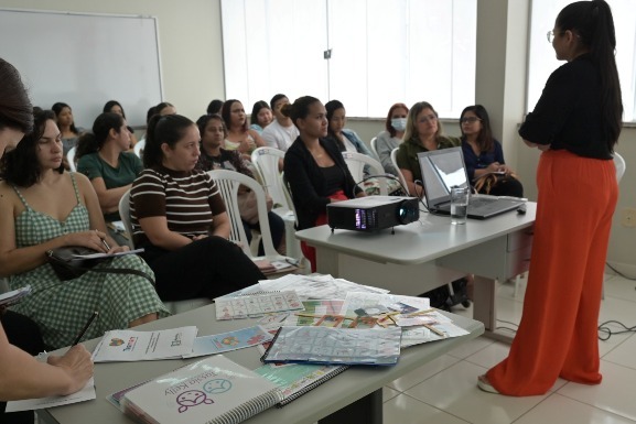 Teamarr: pais de autistas e profissionais aprendem sobre expressão por intermédio de imagens