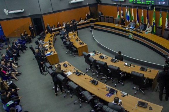 Igualdade de Gênero: deputados aprovam política de incentivo ao esporte feminino