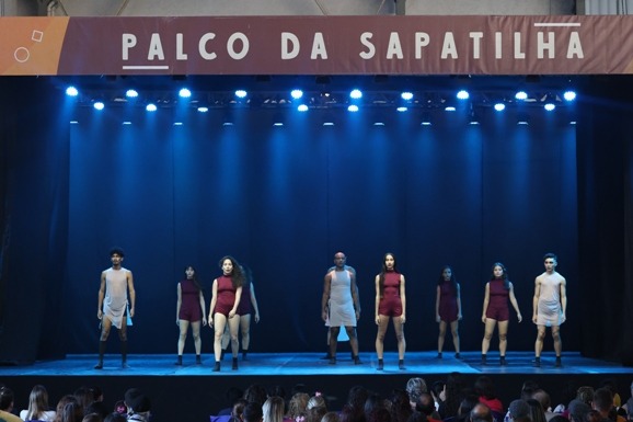 Bailarinos do Teatro Municipal de Boa Vista estreia no Festival de Dança de Joinville
