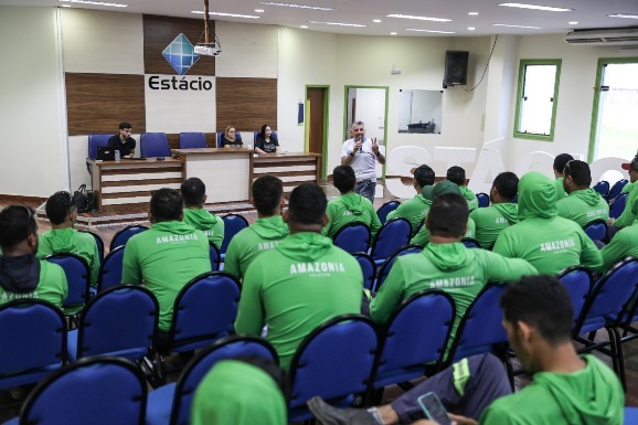 Violência doméstica: Secretaria Especial da Mulher da ALE-RR promove palestra para funcionários de empresa de internet