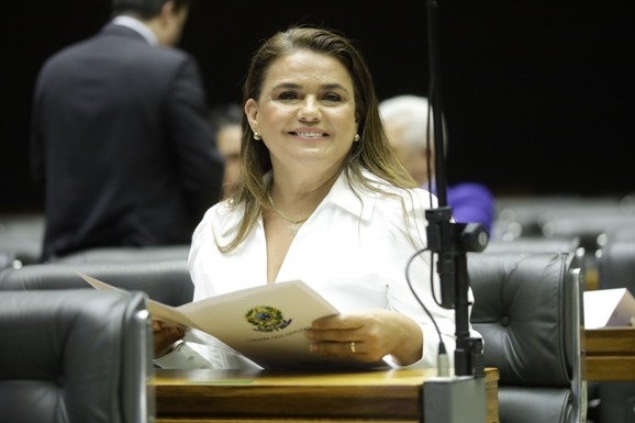 Deputada Helena Lima destina mais de R$ 85 milhões em emendas parlamentares para Boa Vista