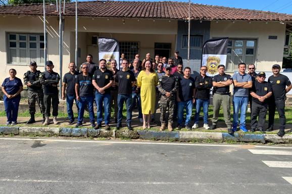 Cantá: policiais da Delegacia recebem coletes balísticos e nova sede é anunciada