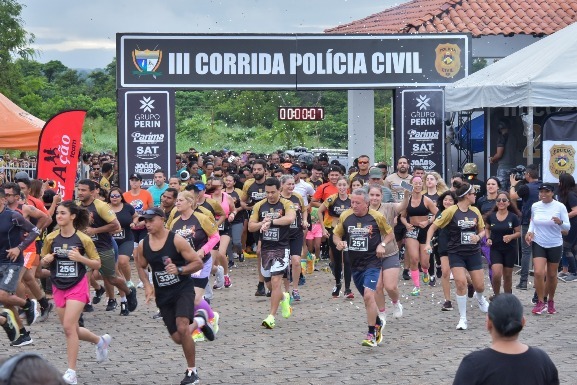 Corrida da PCRR atrai 600 participantes, envolvendo policiais e comunidade