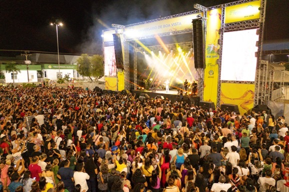 BV 134 Anos: cerca de 40 mil pessoas prestigiam show do Padre Fábio de Melo