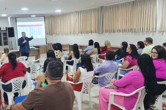 Participação do homem no planejamento familiar é tema de capacitação promovida pela Sesau
