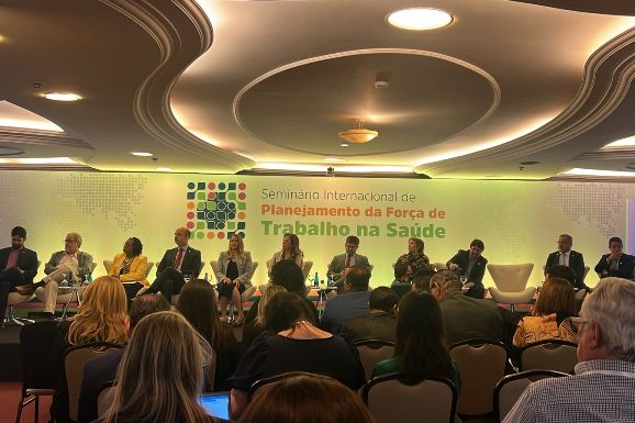 Sesau participa de seminário internacional sobre a força do trabalho na saúde