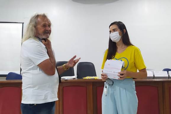 Julho Verde: fonoaudióloga faz alerta sobre os perigos do câncer de cabeça e pescoço