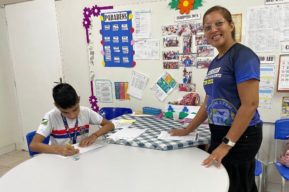 Formação continuada: abertas inscrições para curso sobre práticas de socialização para estudantes autistas