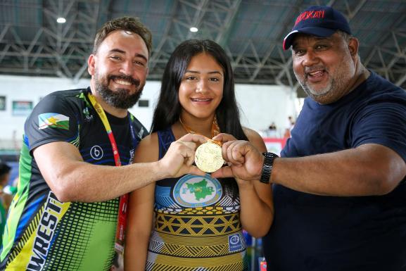 JEBS 2024: atleta de Mucajaí é campeã brasileira de wrestling na categoria 62kg livre