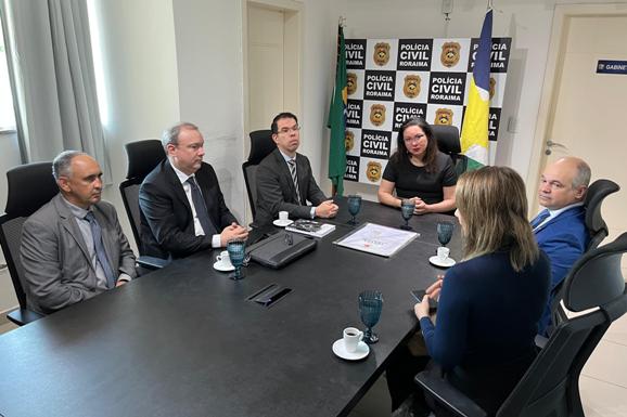 TJRR apresenta estrutura do CEAVCAI para a Delegacia-Geral da PCRR