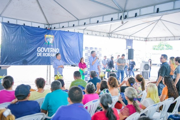 Aqui tem Dono: Governo entrega mais de 600 títulos definitivos para moradores de onze bairros da capital