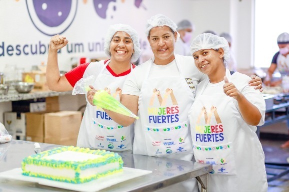 Mujeres Fuertes: projeto que beneficia 50 mães solos migrantes e refugiadas venezuelanas em Boa Vista encerra atividades de 2024